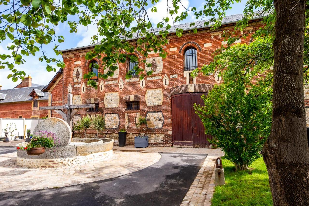 Hotel Et Spa Le Lion D'Or Pont-Évêque Exterior foto